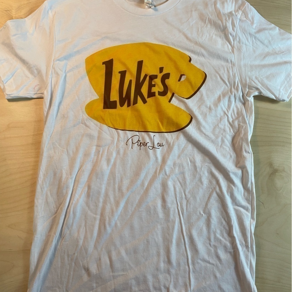 Piper Lou Tee size medium (EB)